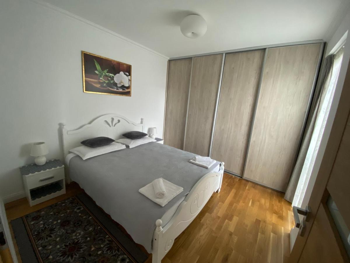 Lunafan Apartment Cluj-Napoca Buitenkant foto