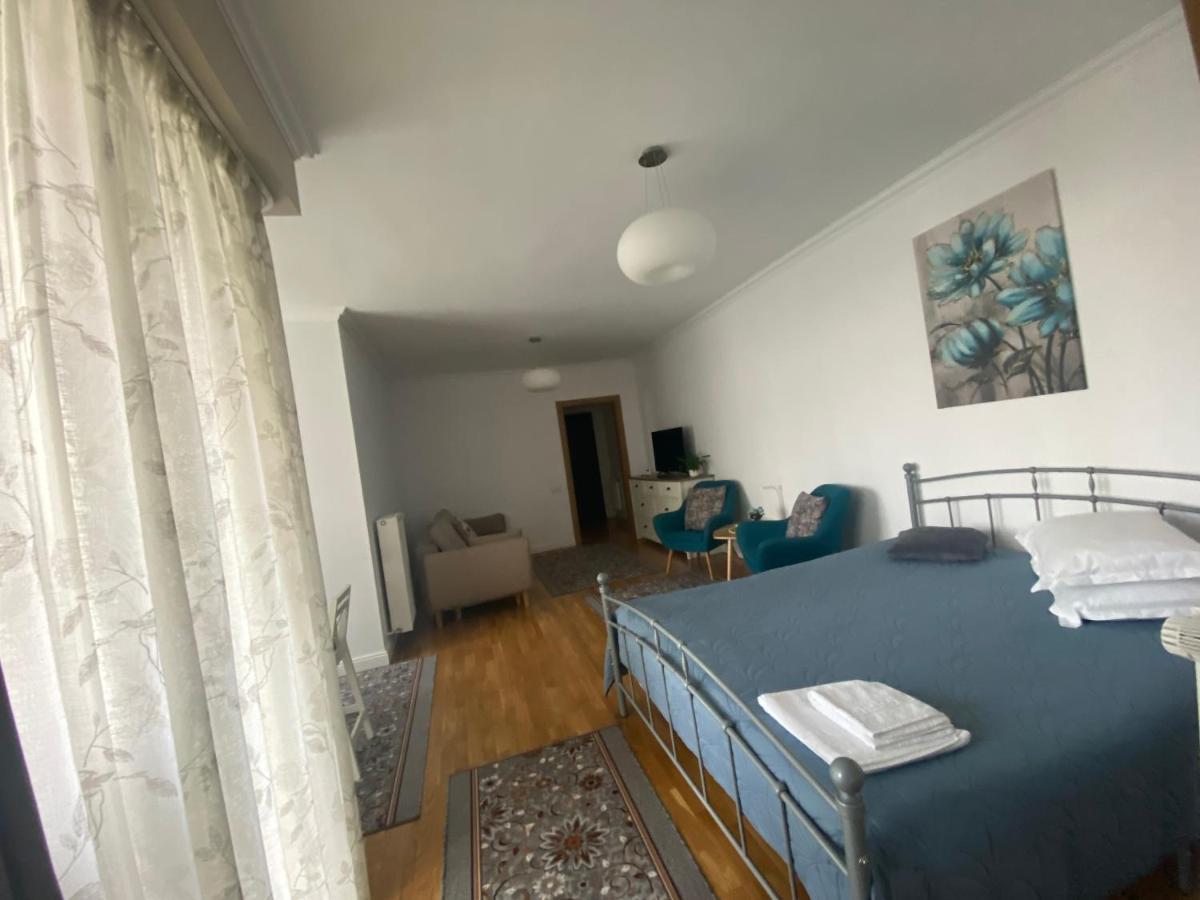 Lunafan Apartment Cluj-Napoca Buitenkant foto